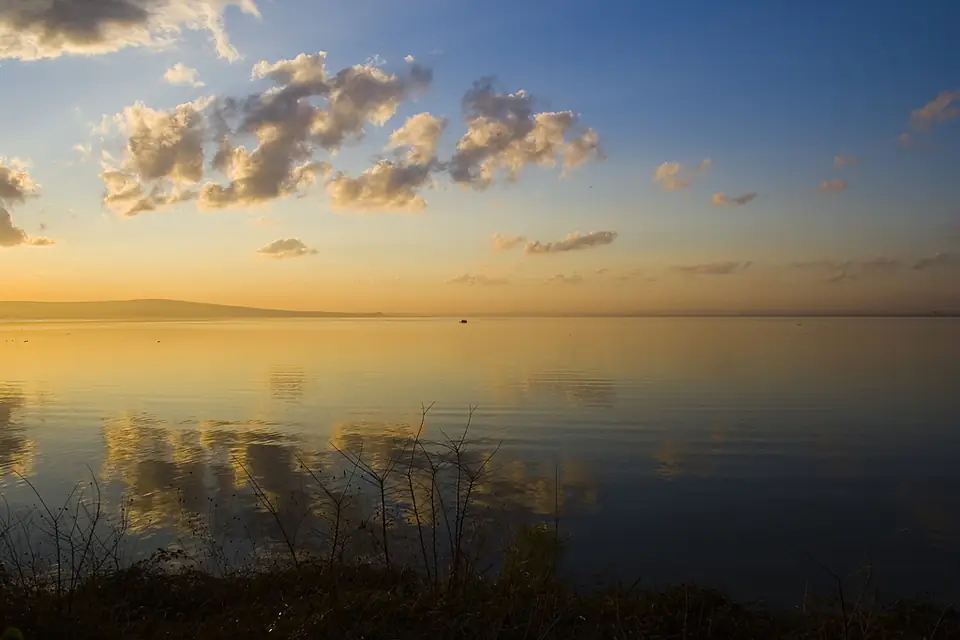 Lake-burgas-dinev