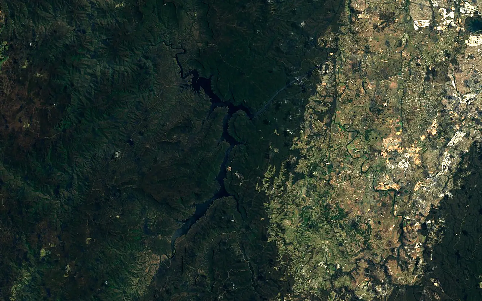 Lake Burragorang seen from space (Sentinel-2)