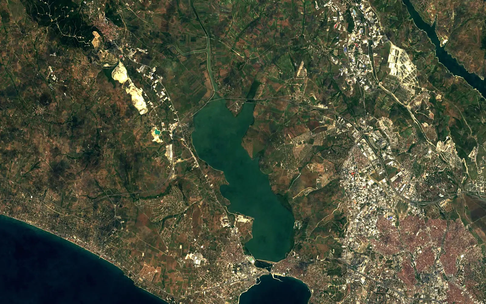 Lake Büyükçekmece seen from space (Sentinel-2)