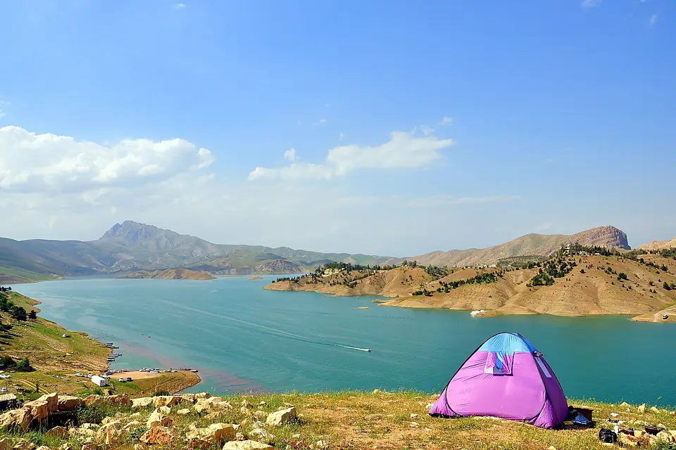 2. Lake Dukan, Sulaymaniyah Governorate, Iraqi Kurdistan