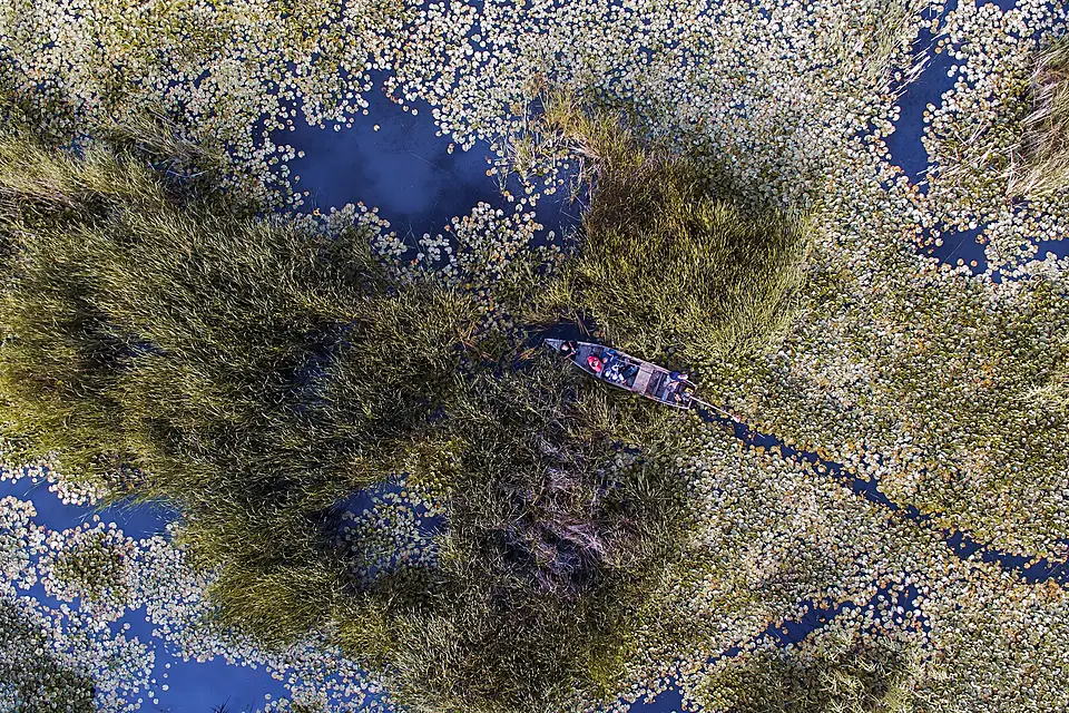 Boat on Lake Eber