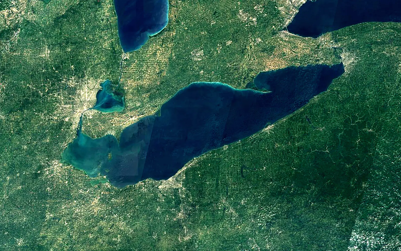 Lake Erie seen from space (Sentinel-2)