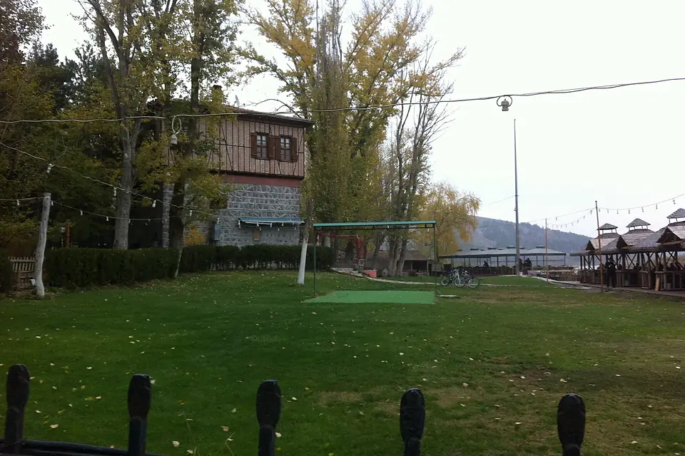 Bağ evi Eymir Ankara 2012 - panoramio