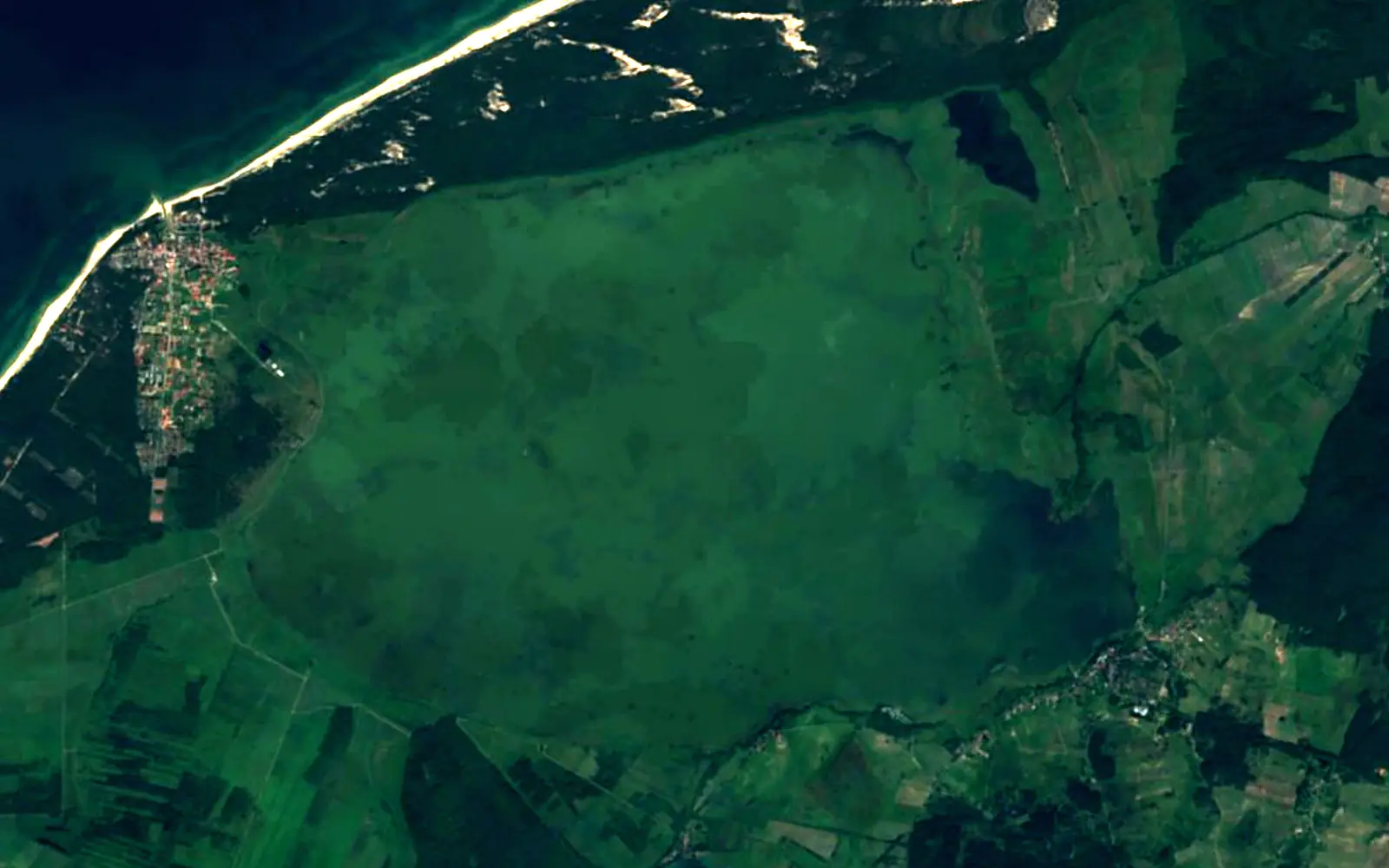 Lake Gardno seen from space (Sentinel-2)