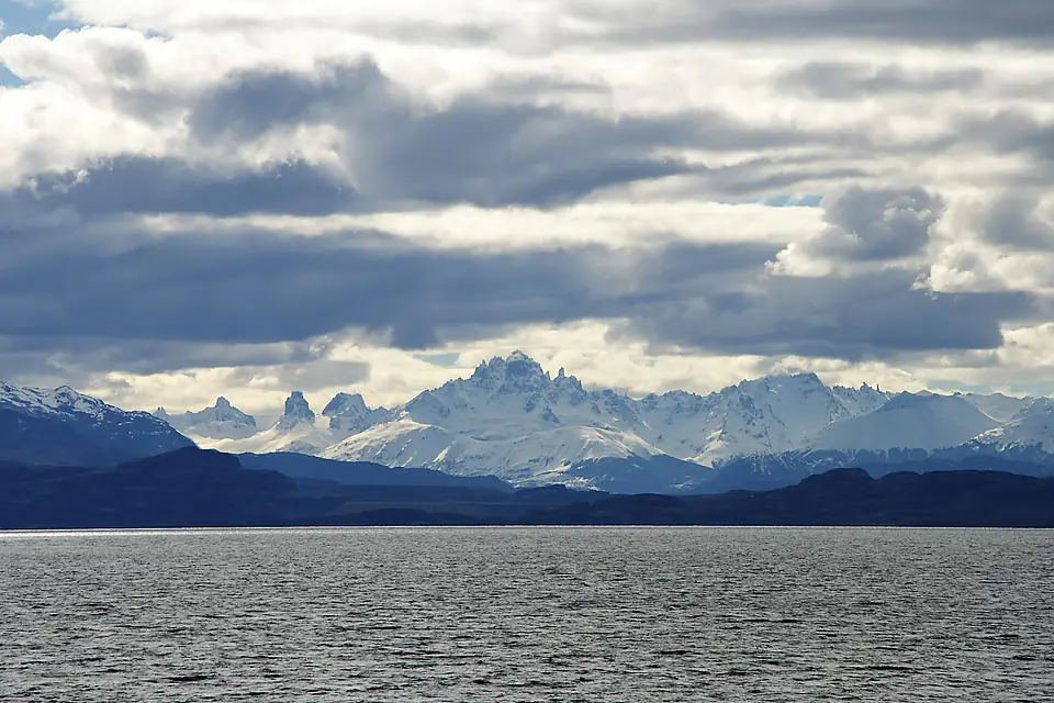 Cerro Castillo, Lago General Carrera