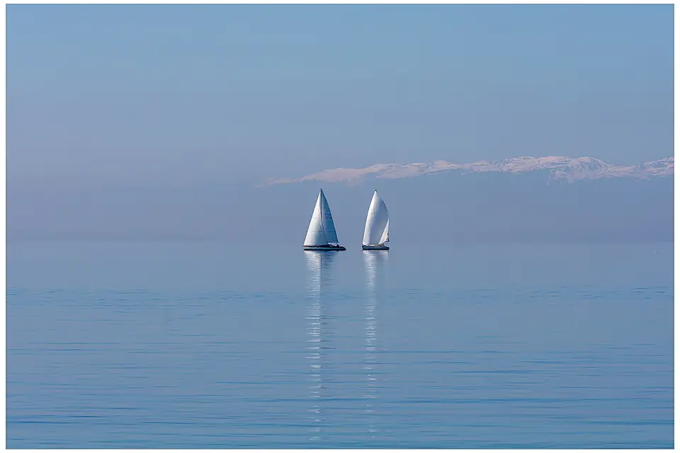 Calm lake (46538987765)