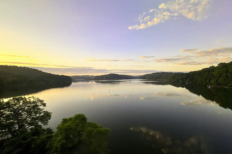 Lake Hartwell reservoir in Georgia and South Carolina includes parts of the Savannah, Tugaloo, and Seneca rivers 01