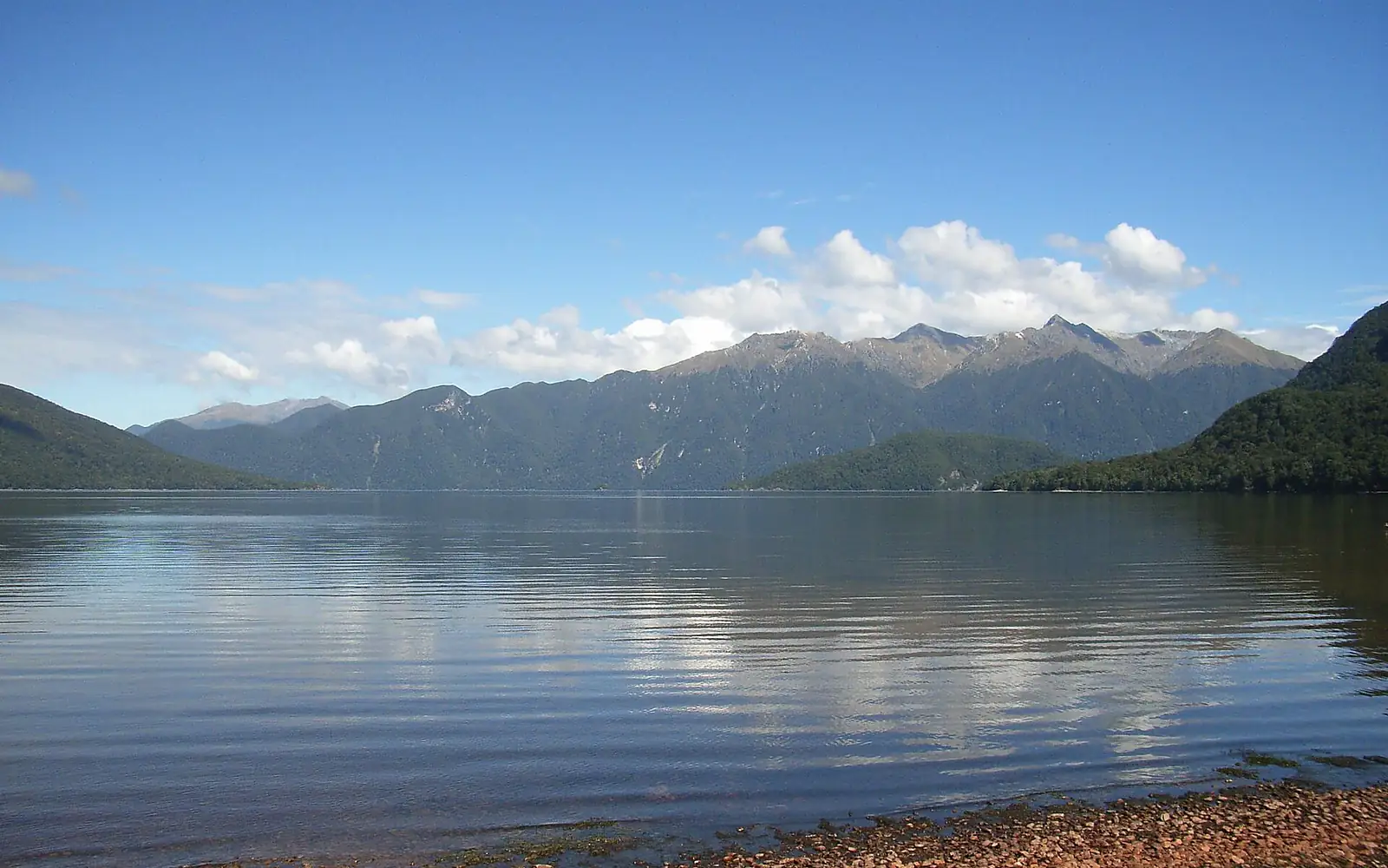 Lake hauroko