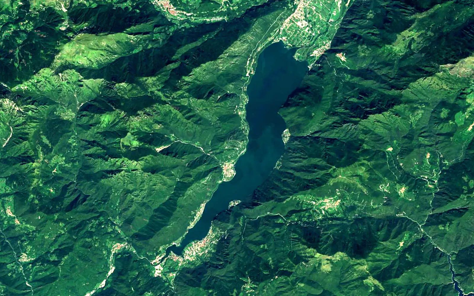 Lake Idro seen from space (Sentinel-2)