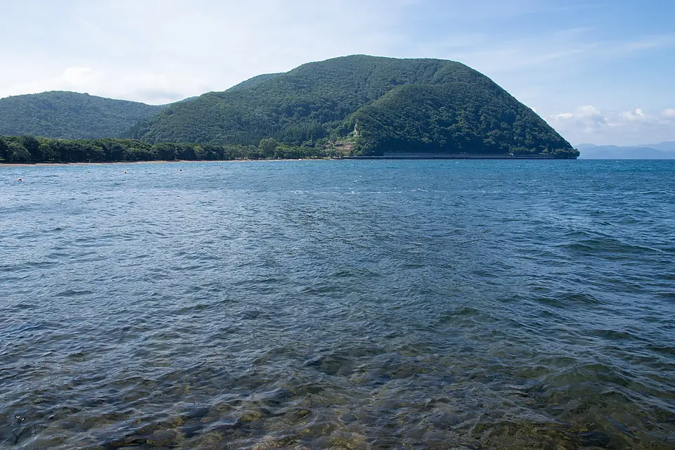 Lake Inawashiro 02
