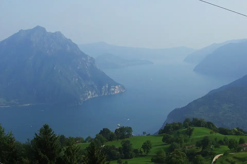 Bossico vista LagoDIseo