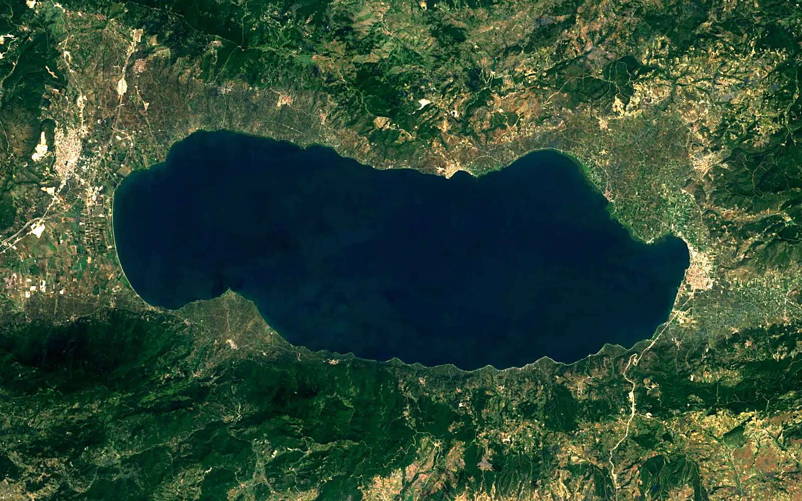 Lake İznik seen from space (Sentinel-2)