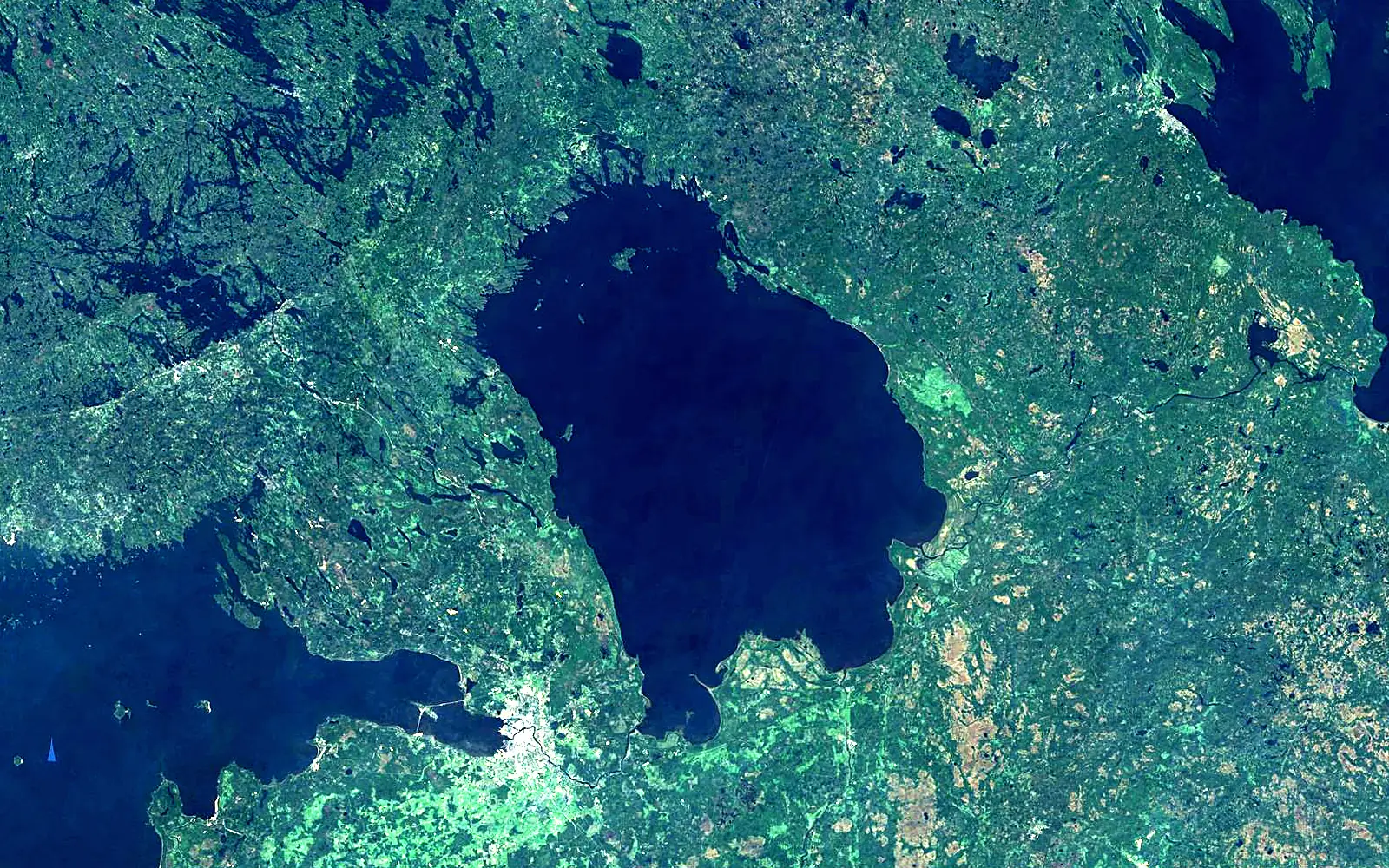 Lake Ladoga seen from space (Sentinel-2)