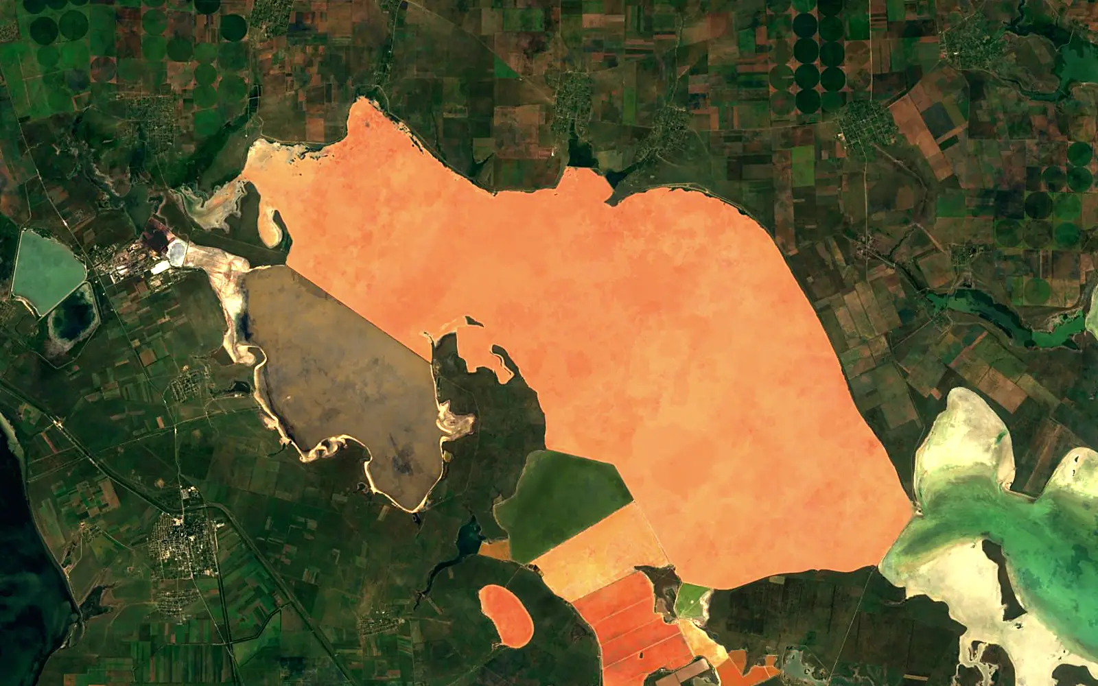 Lake Lemuria seen from space (Sentinel-2)