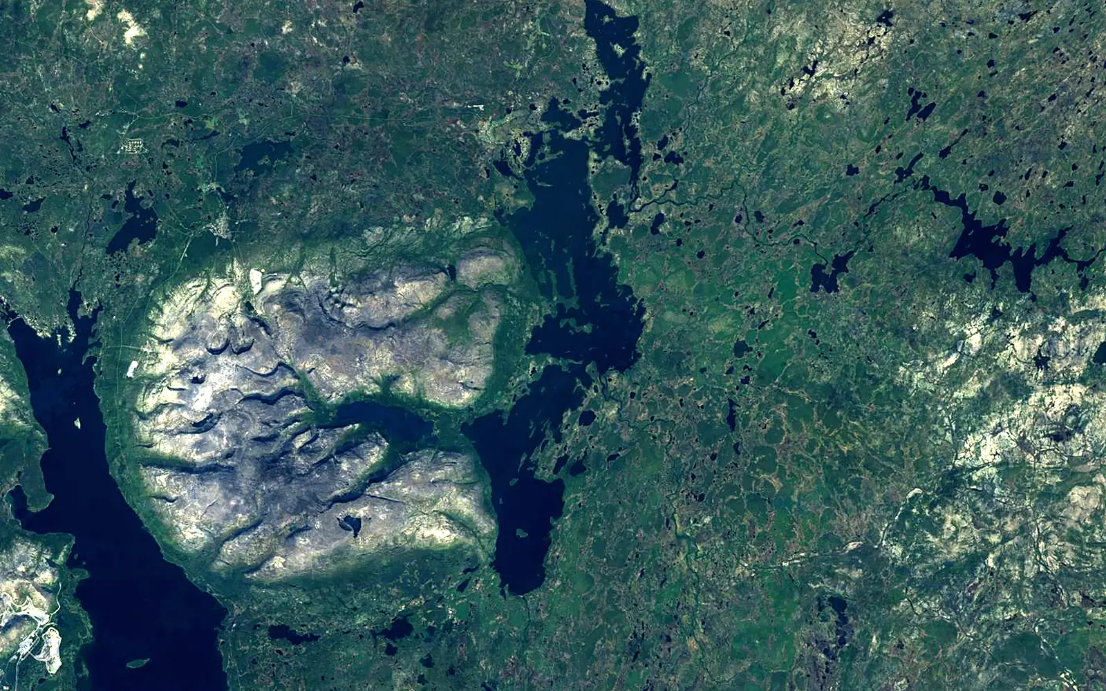Lake Lovozero seen from space (Sentinel-2)