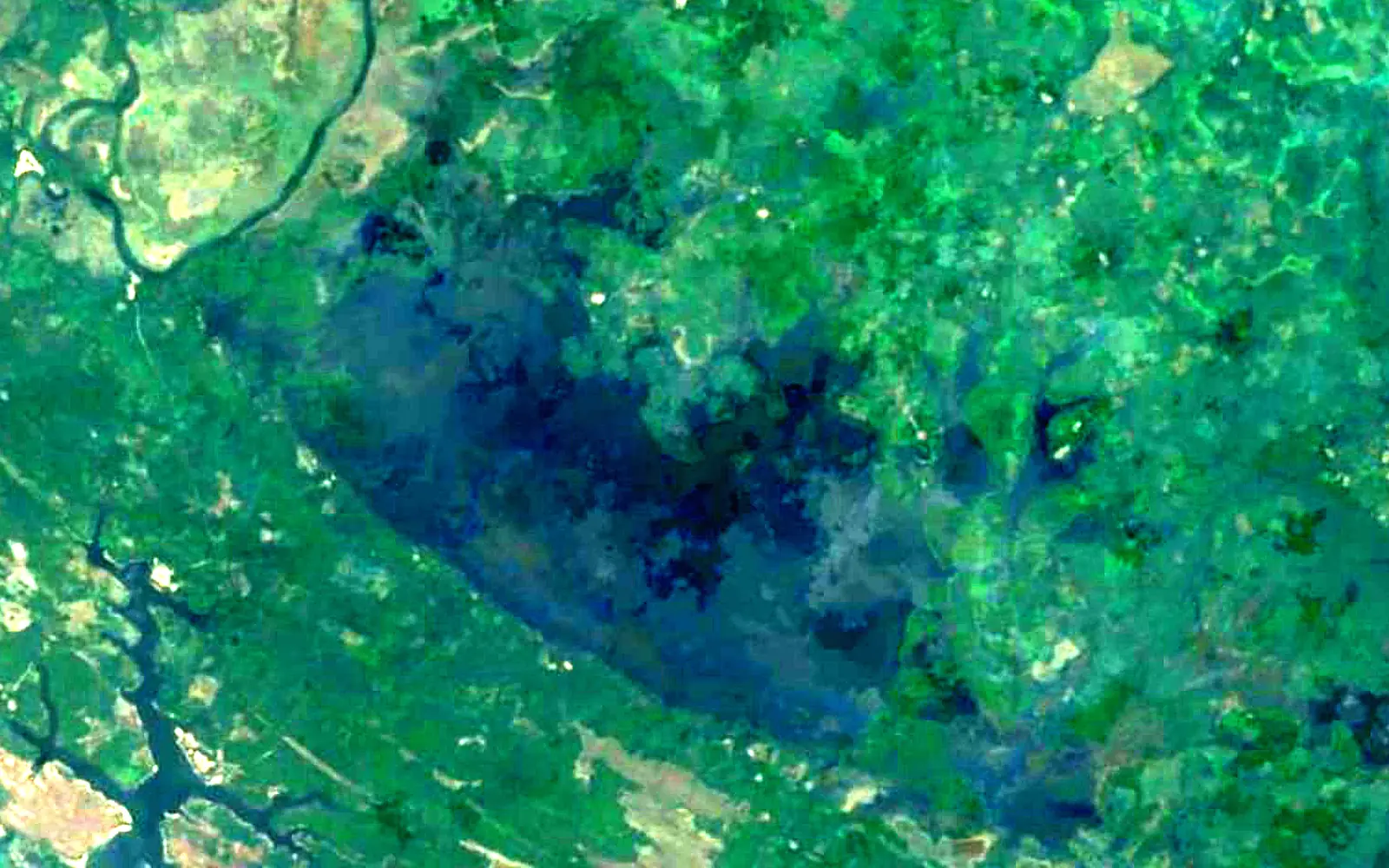 Lake Mabesi seen from space (Sentinel-2)