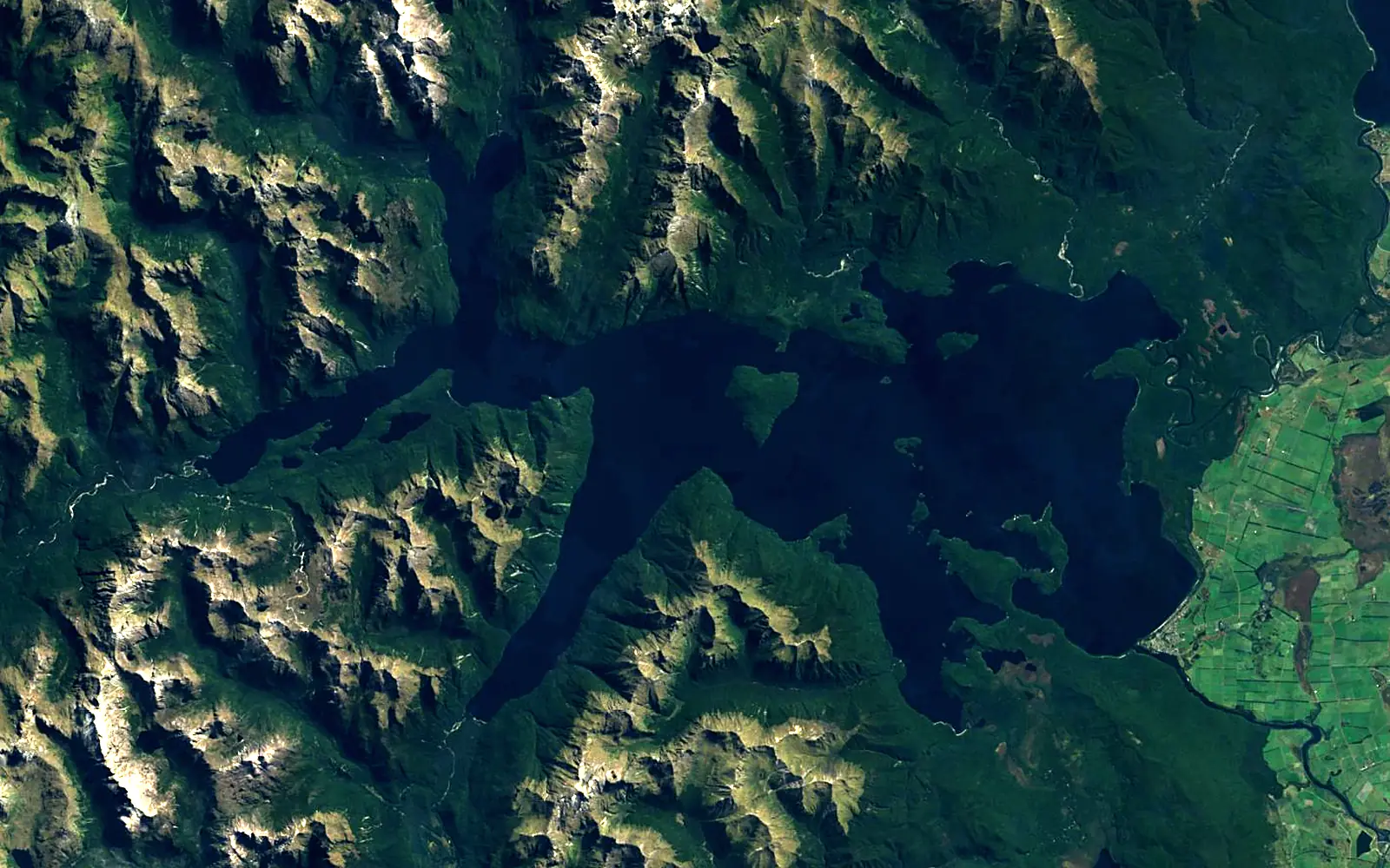 Lake Manapouri seen from space (Sentinel-2)