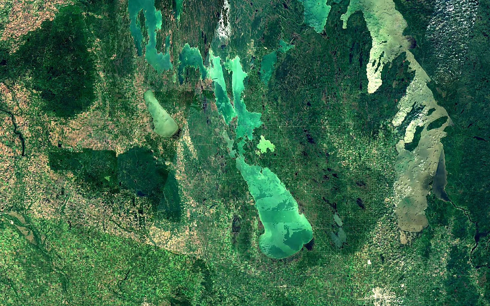 Lake Manitoba seen from space (Sentinel-2)