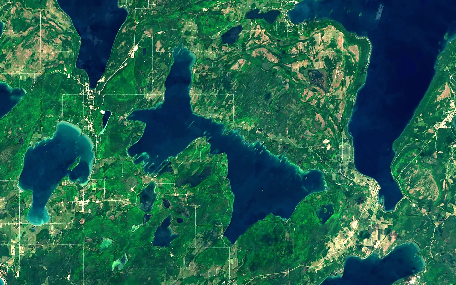 Lake Manitou seen from space (Sentinel-2)