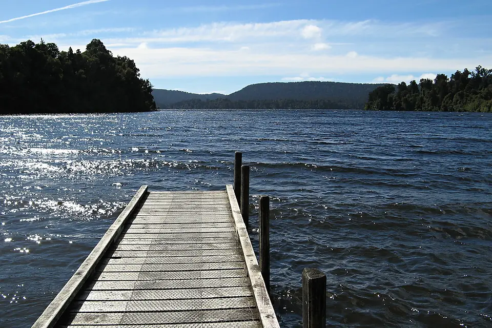 Jezero Lake Mapourika - panoramio