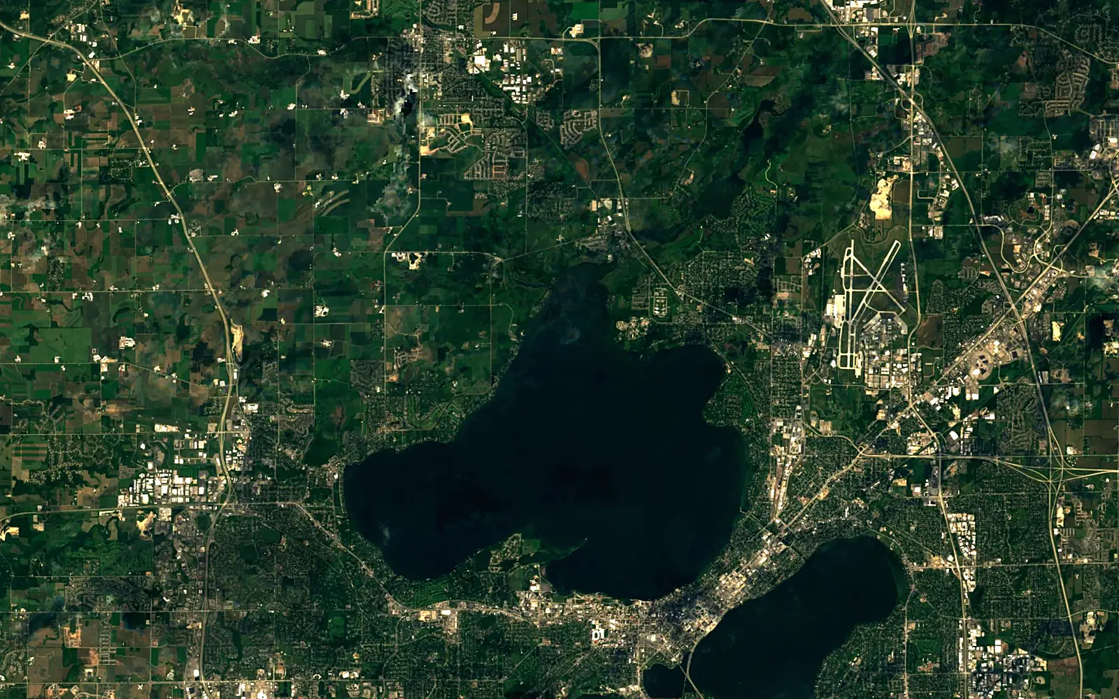 Lake Mendota seen from space (Sentinel-2)