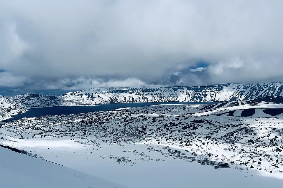 Bitlis nemrut gölü