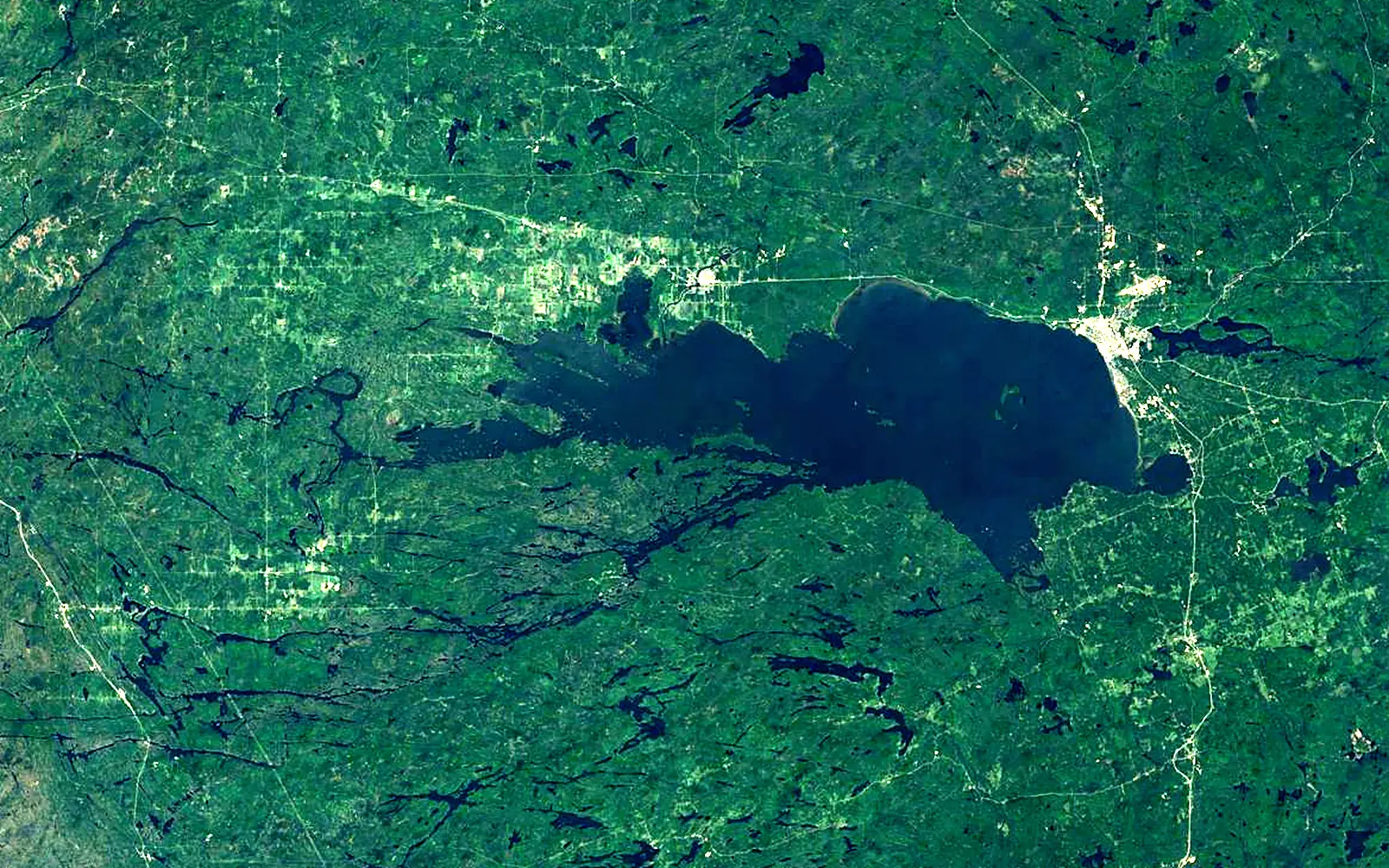 Lake Nipissing seen from space (Sentinel-2)