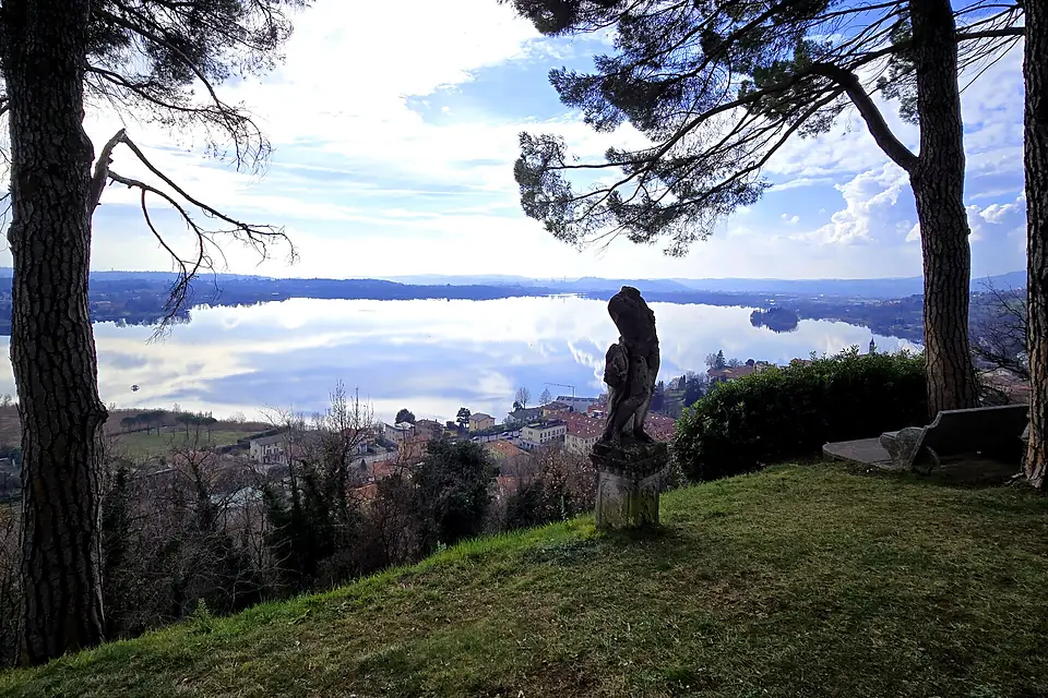 Cesana Brianza - Lago di Pusiano dal Parco del Roccolo