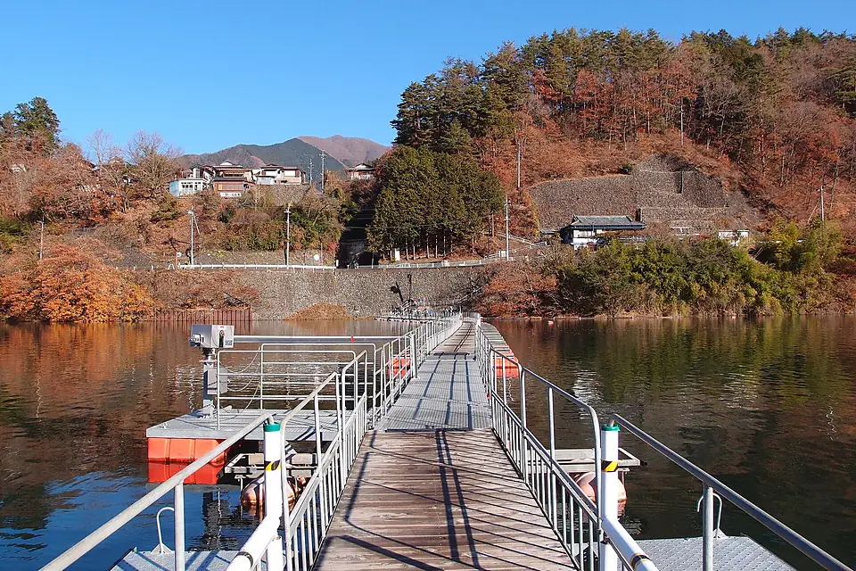 Floating Bridge @ Lake Okutama (11206286734)