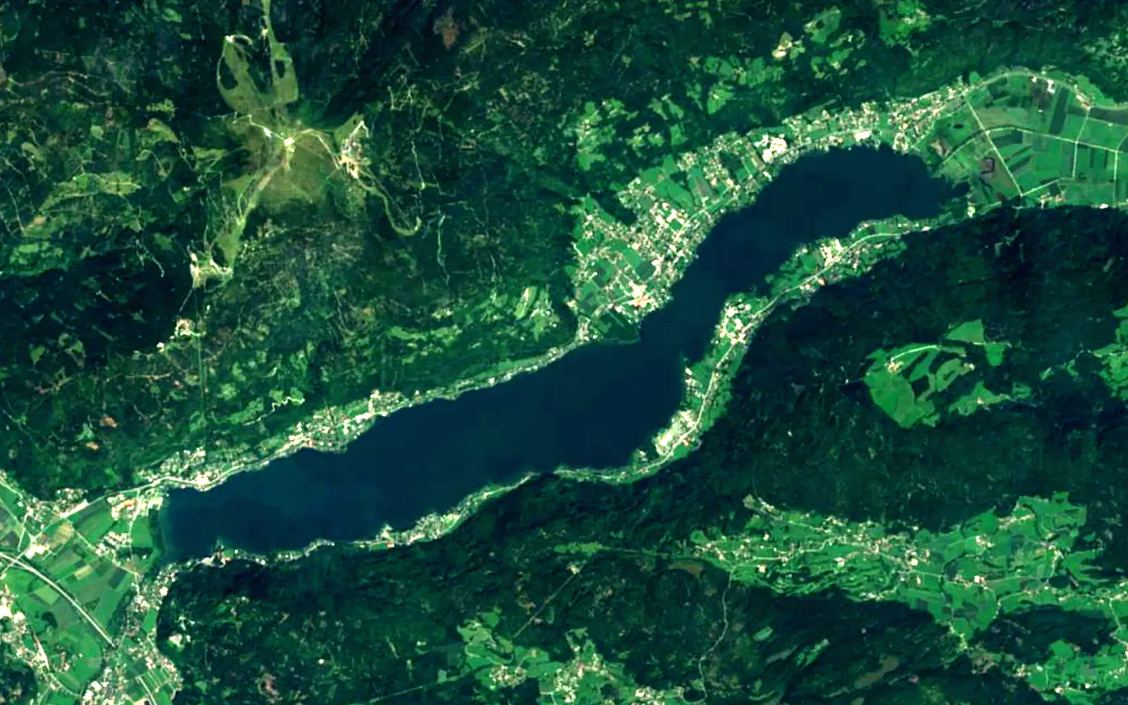 Lake Ossiach seen from space (Sentinel-2)