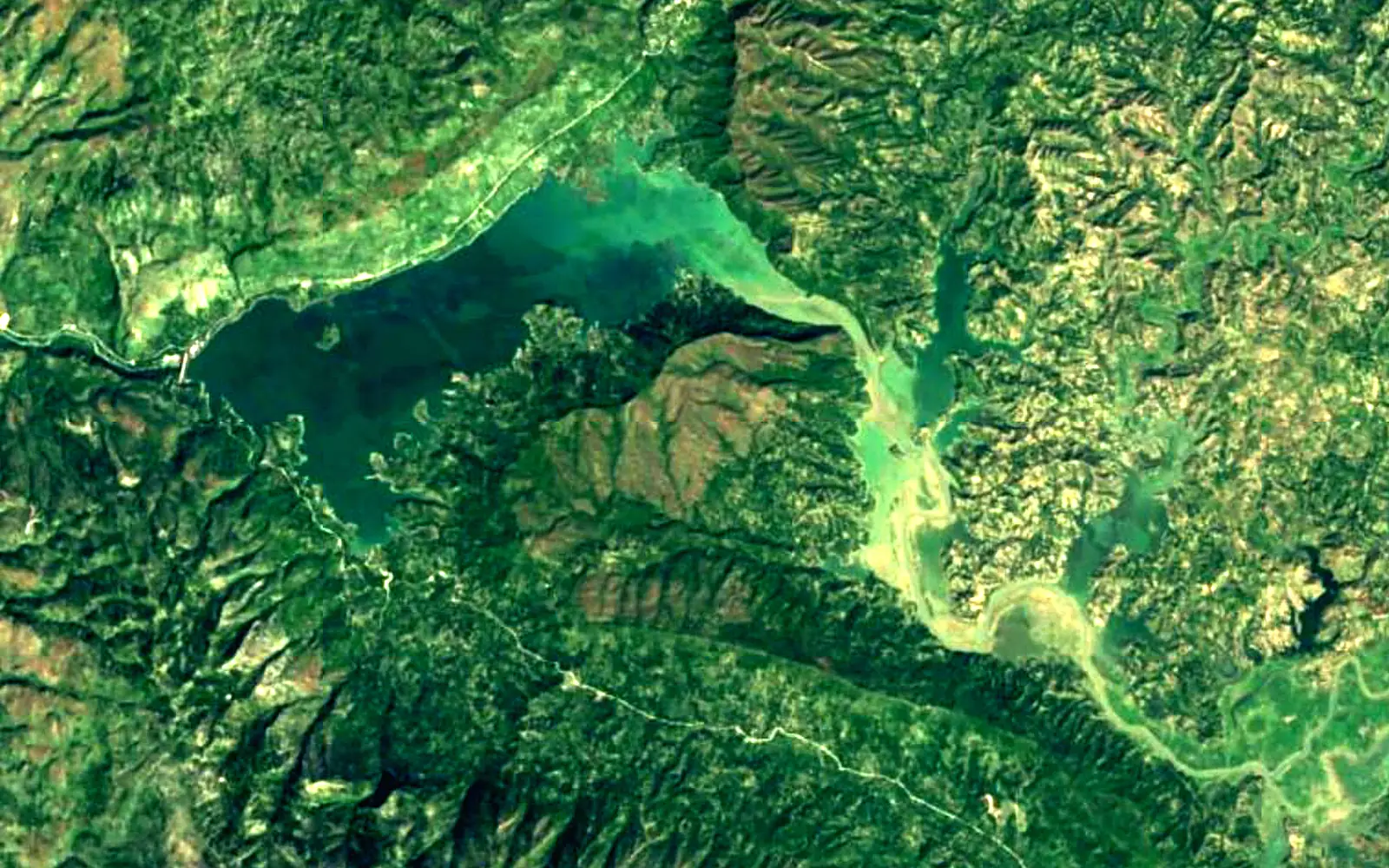 Lake Péligre seen from space (Sentinel-2)