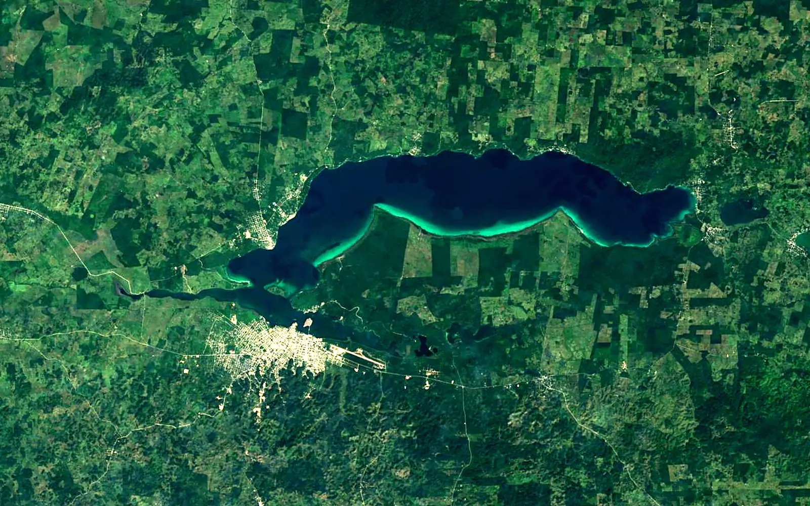 Lake Petén Itzá seen from space (Sentinel-2)