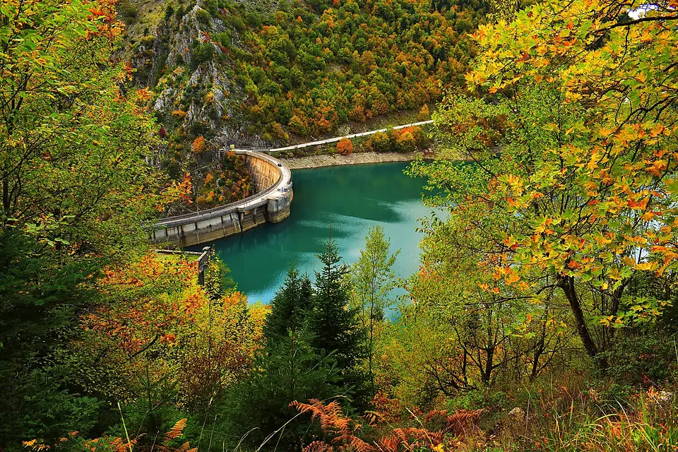 Dam Lake Plastiras