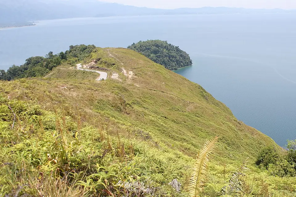 Poso Lake from Padamarari