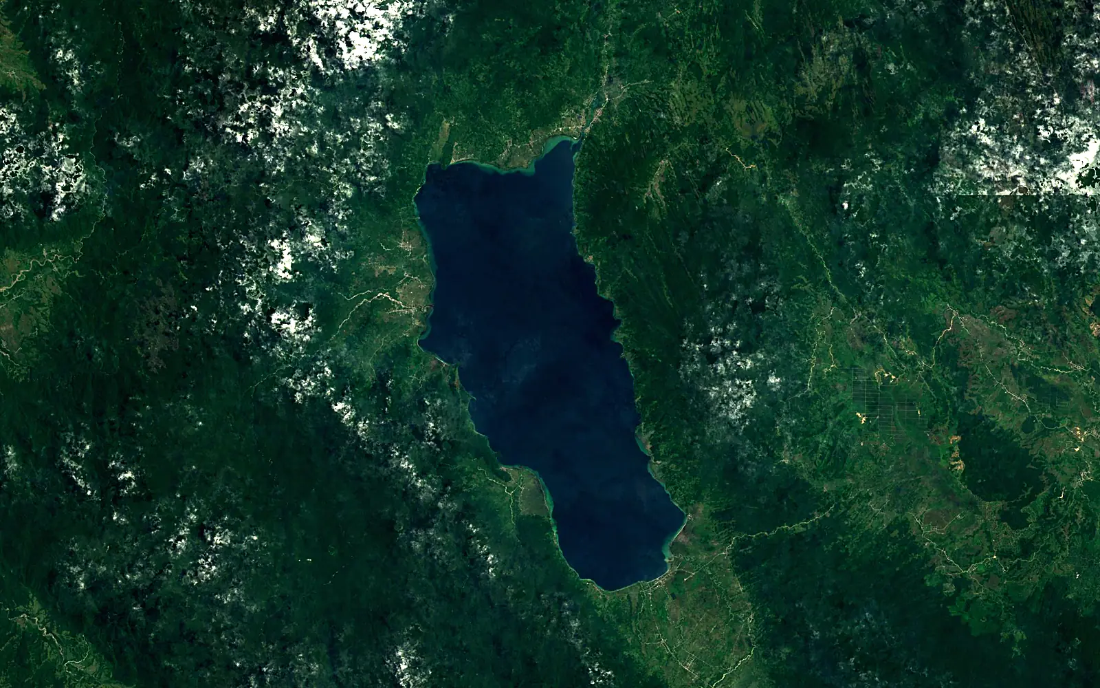 Lake Poso seen from space (Sentinel-2)
