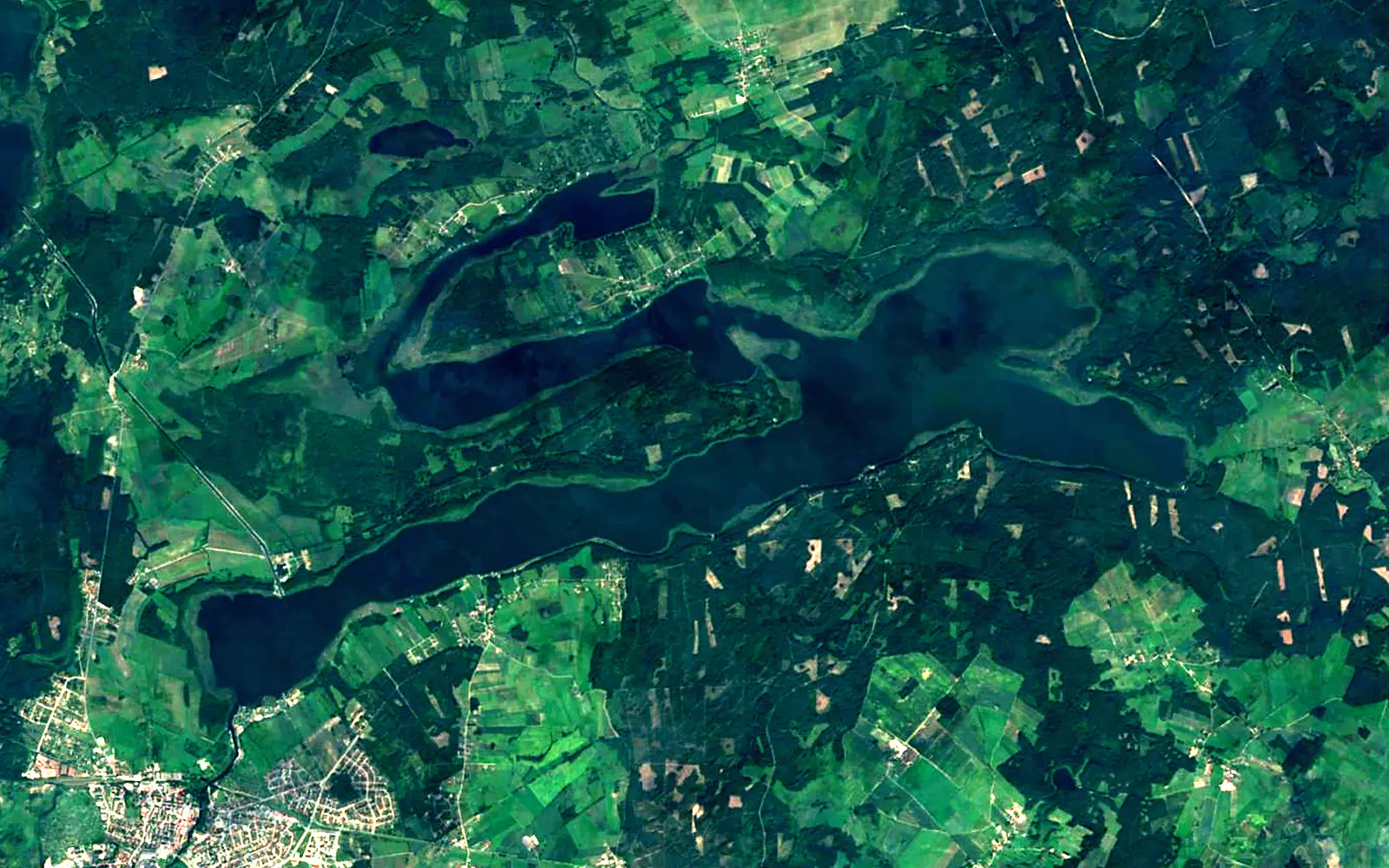 Lake Roś seen from space (Sentinel-2)
