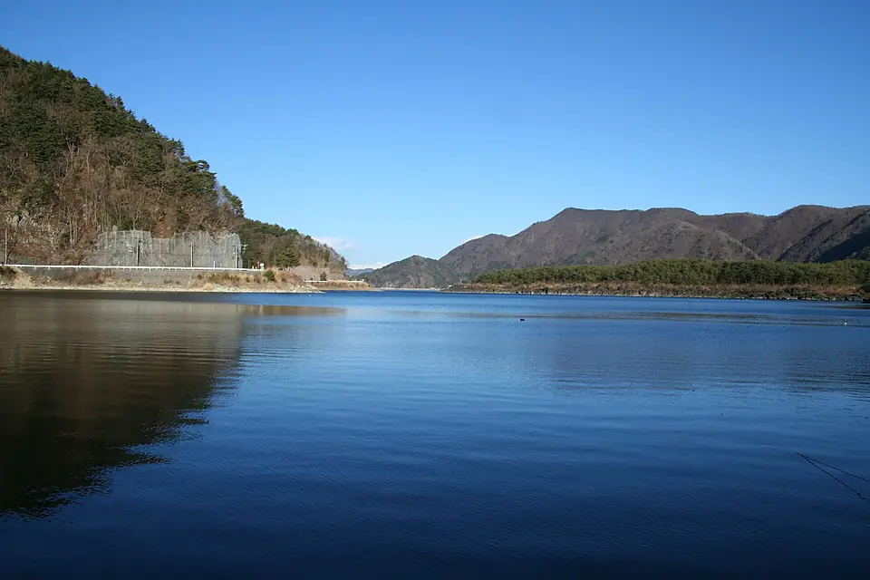 Lake Sai West End