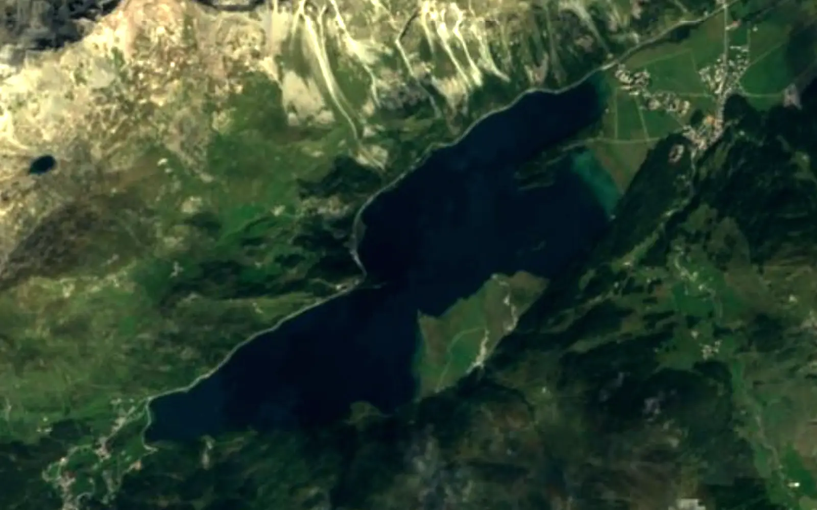 Lake Sils seen from space (Sentinel-2)