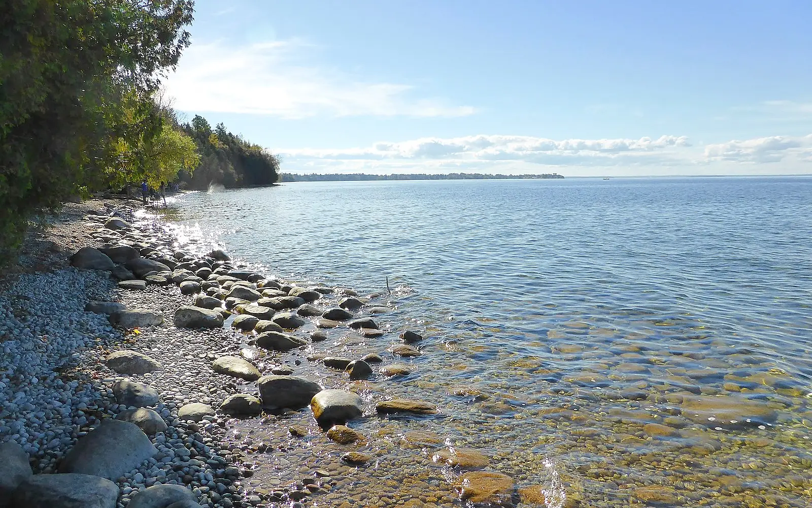 Sibbald Point Provincial Park - a view to Lake Simcoe (2)