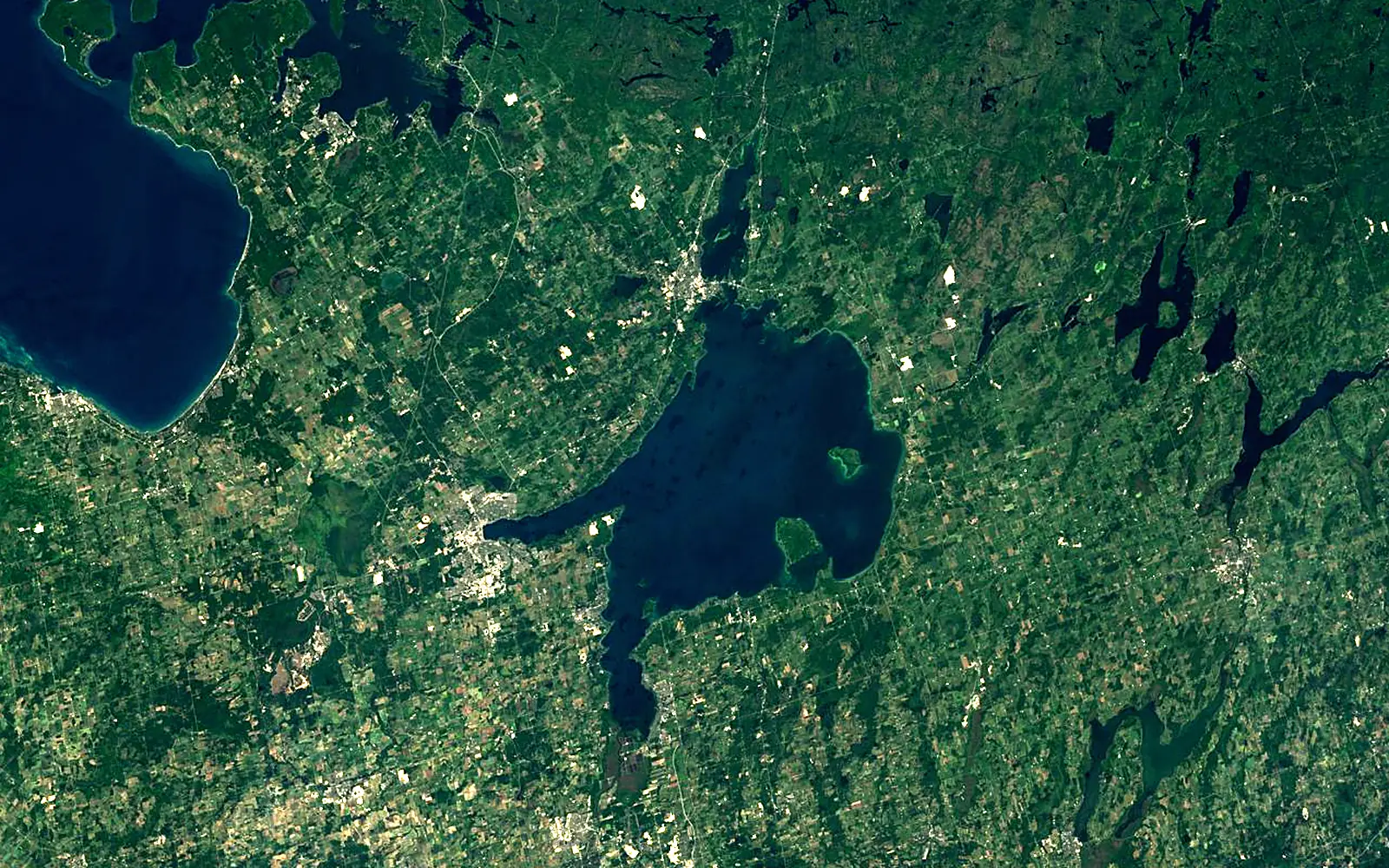 Lake Simcoe seen from space (Sentinel-2)