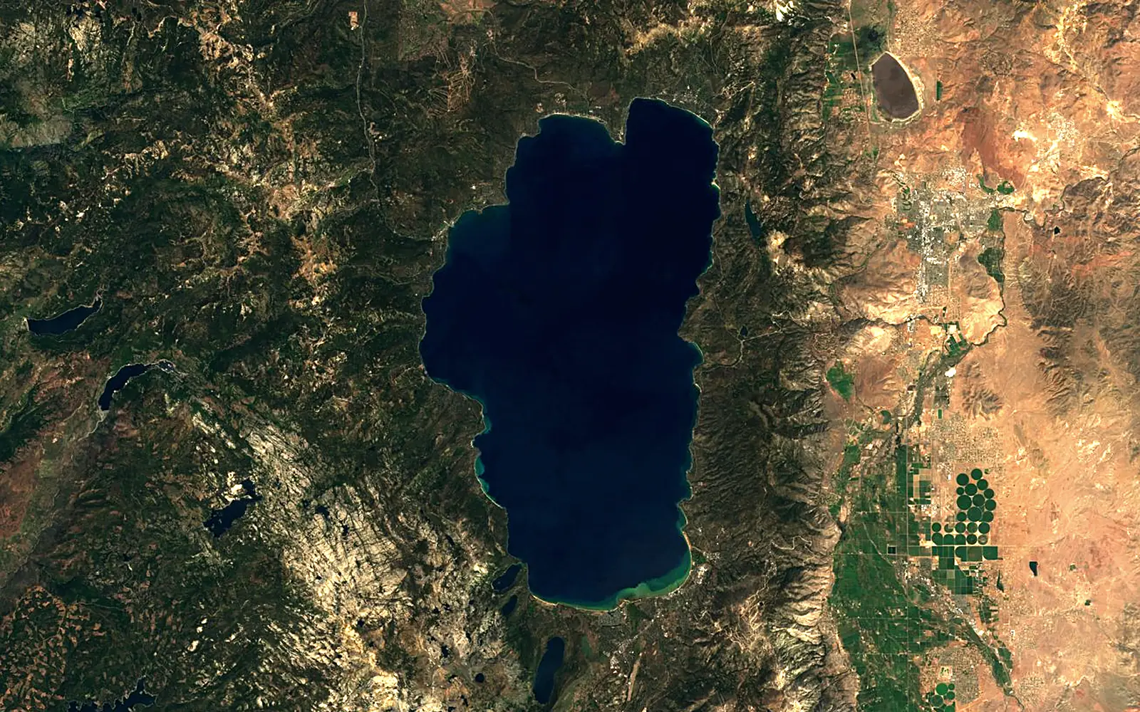 Lake Tahoe seen from space (Sentinel-2)