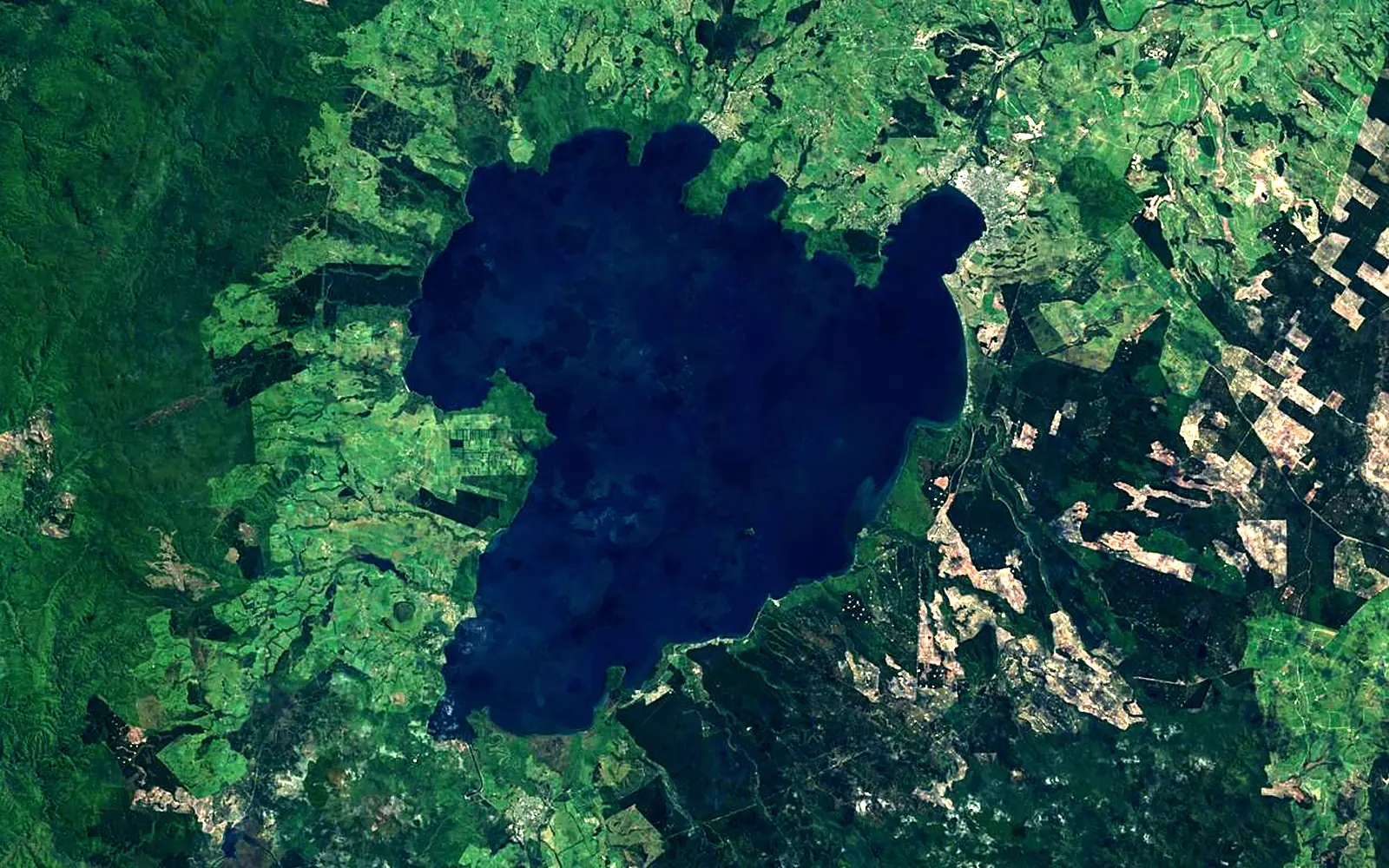 Lake Taupō seen from space (Sentinel-2)