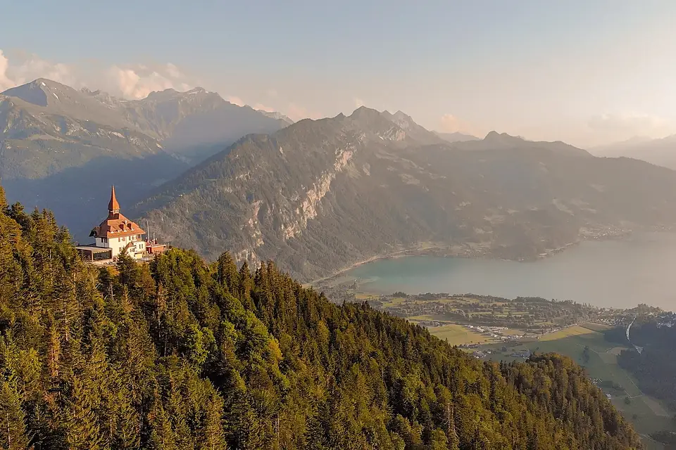 14 Harder Kulm Lac Thoune Photo by Giles Laurent