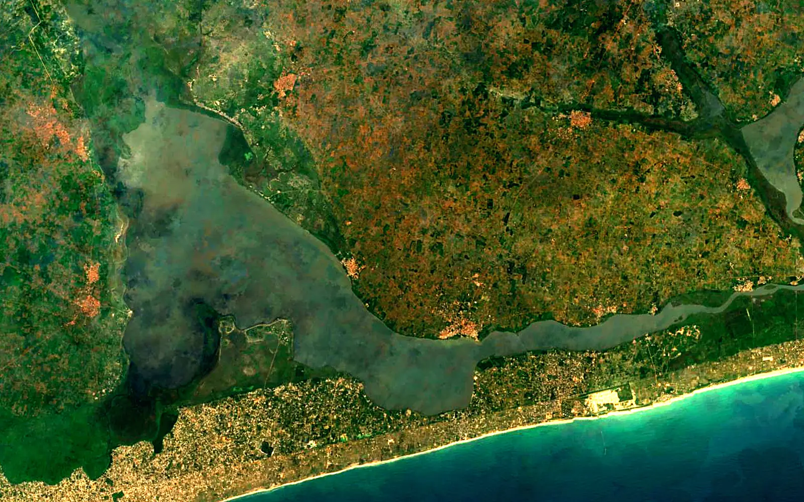 Lake Togo seen from space (Sentinel-2)