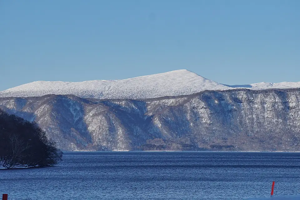 Hakkoda Mountains seen from the lakeshore of Towadako
