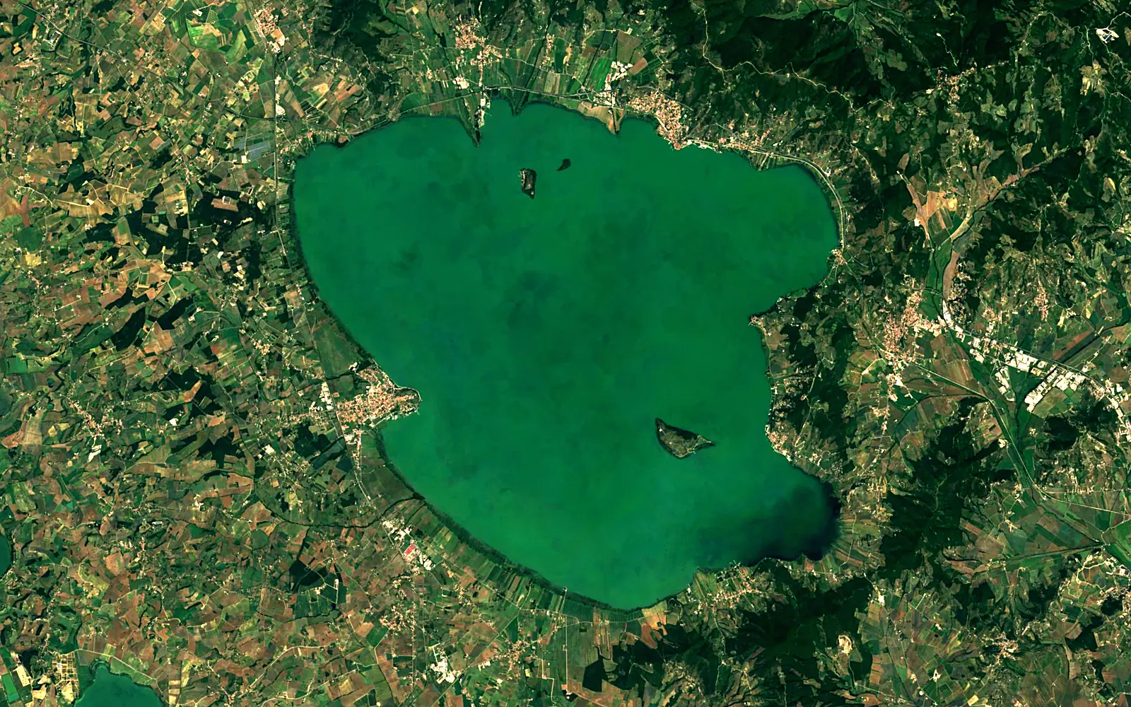 Lake Trasimeno seen from space (Sentinel-2)