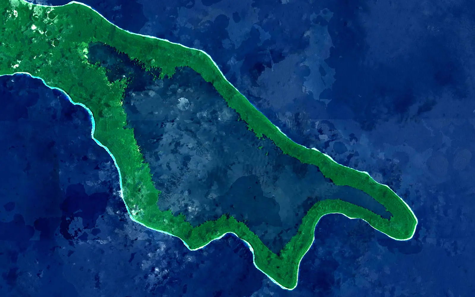 Lake Tungano seen from space (Sentinel-2)