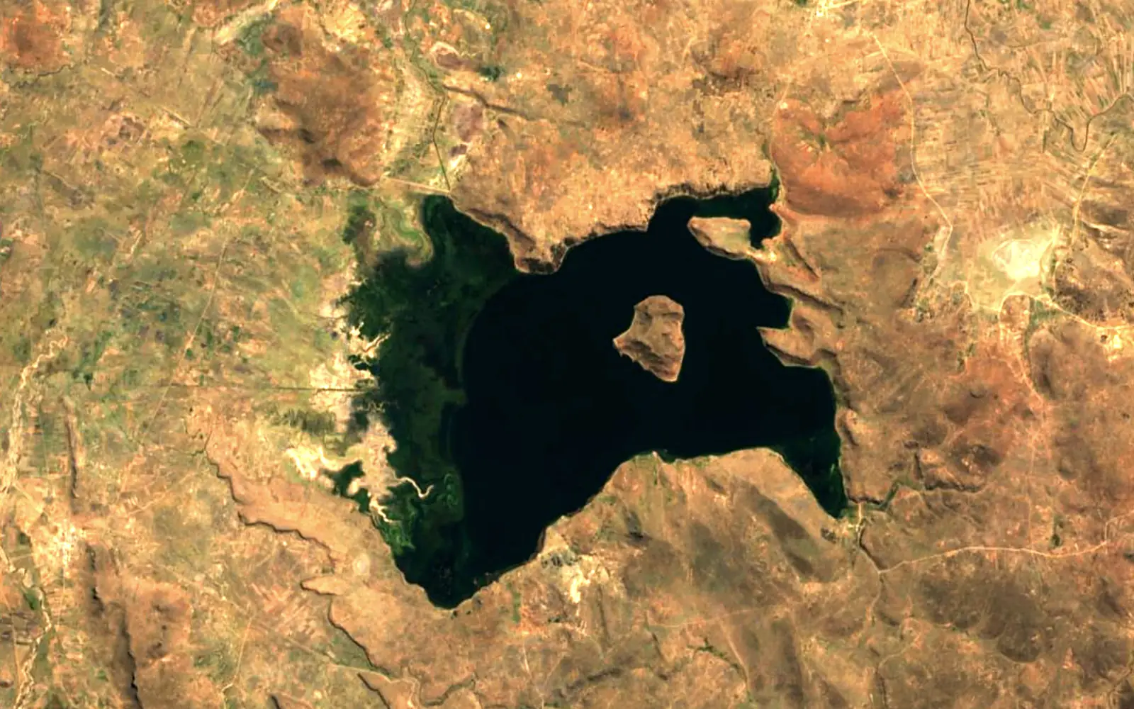 Lake Umayo seen from space (Sentinel-2)