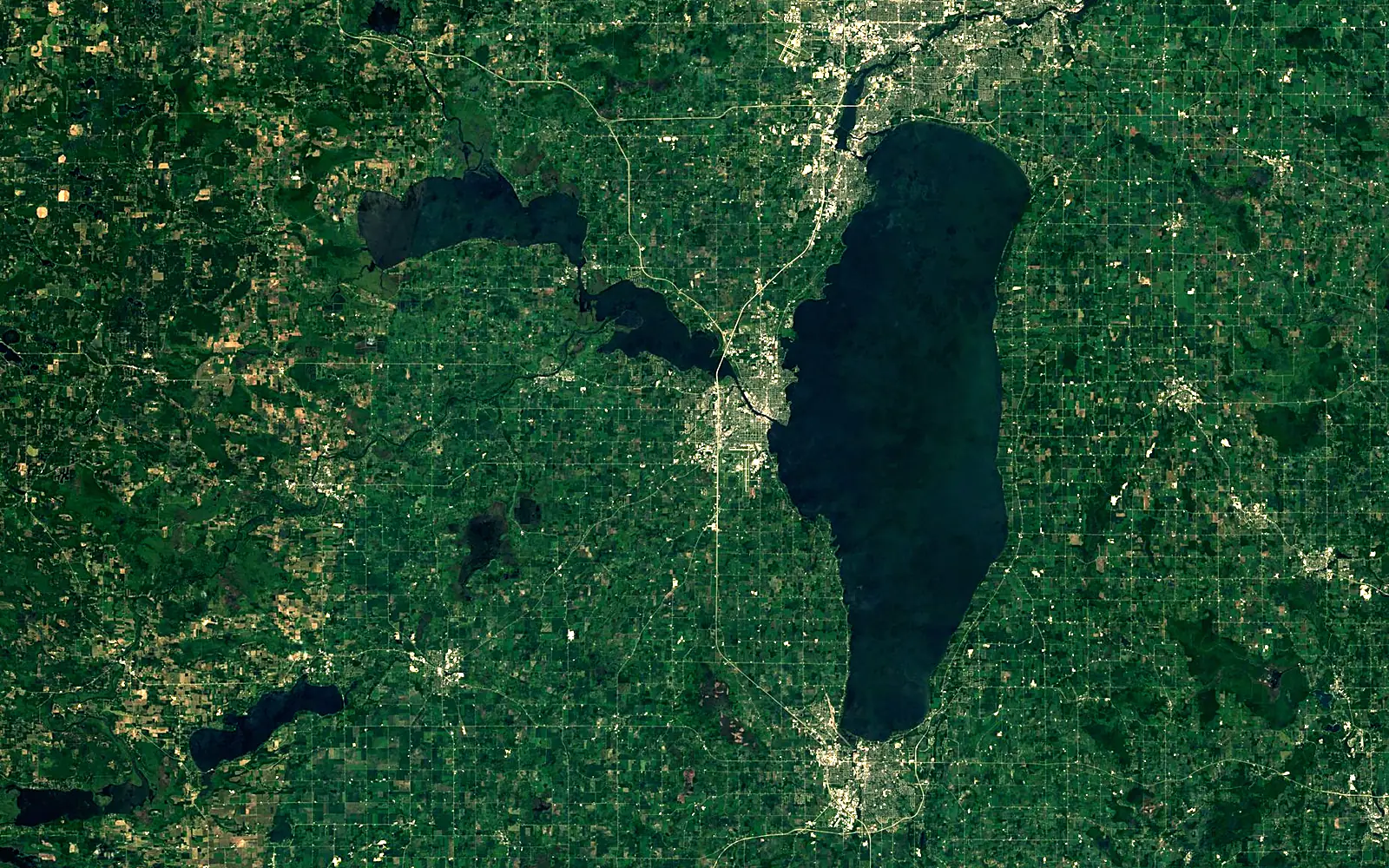 Lake Winnebago seen from space (Sentinel-2)