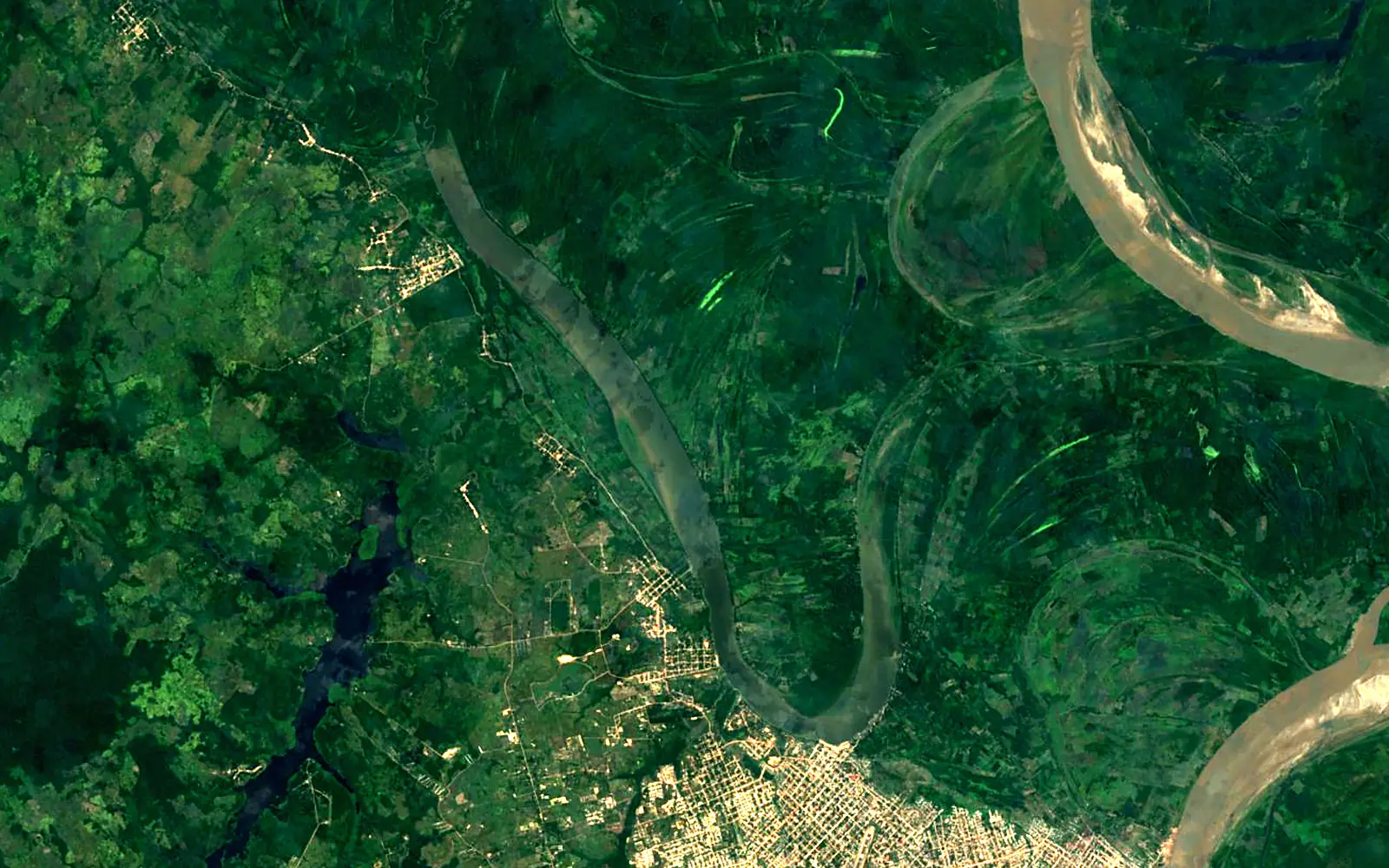 Lake Yarinaqucha seen from space (Sentinel-2)